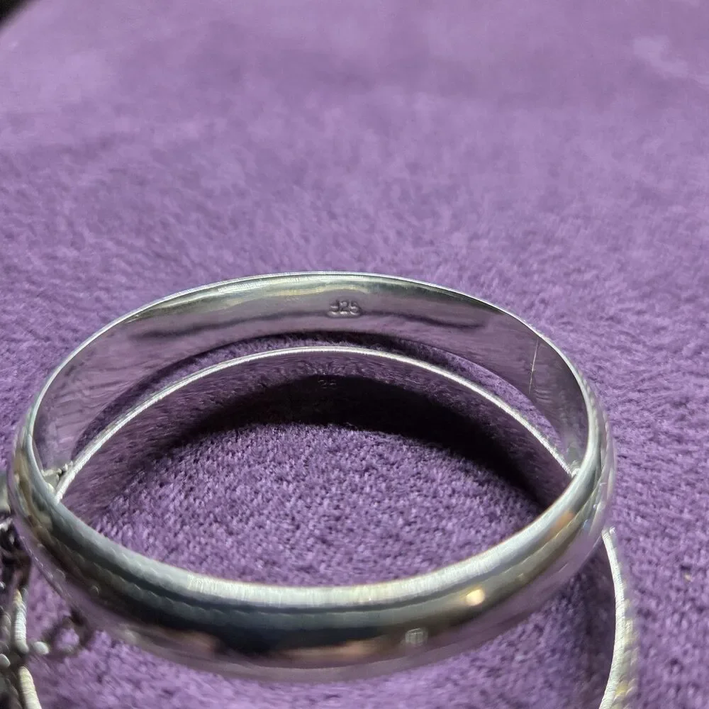 Sterling Silver Vintage Baby Hinged Bangle Bracelet Set Lovely Etched Design